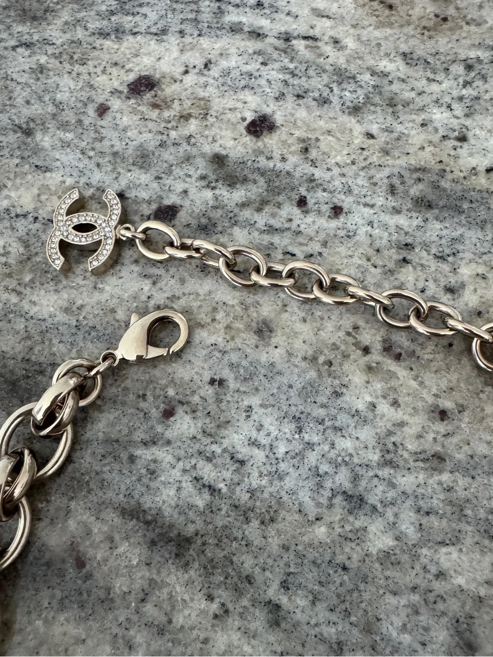 Chanel 19S Pearl Crystal CC Snowfall Chain Short Necklace Light Gold -rare find-
